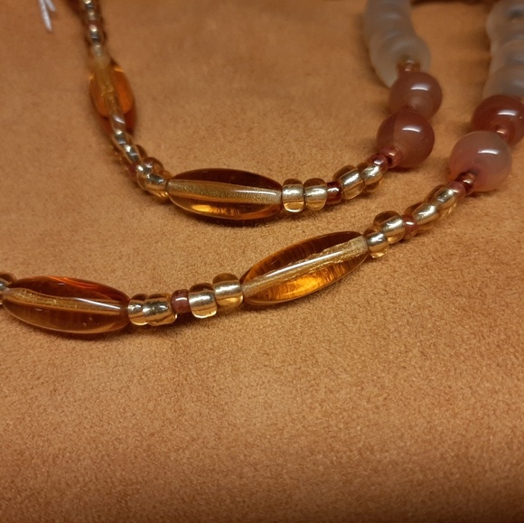 Gorgeous fall color ammonite necklace. - Picture 6 of 8